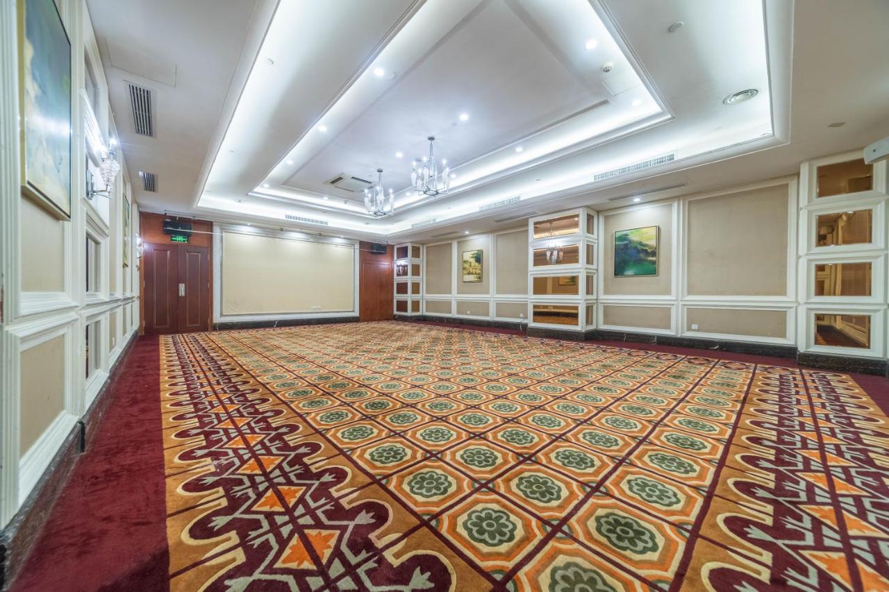 Ramada Yichang Hotel Ngoại thất bức ảnh